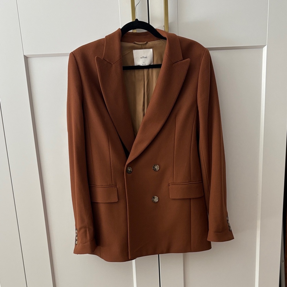 Aritzia Wilfred Rust Double-Breasted Blazer